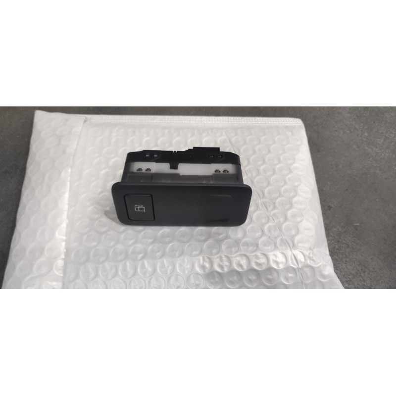 SWITCH SET #6 - Ensemble d'interrupteurs n°6 - BYD - 18137174-00