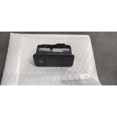 SWITCH SET #6 - Ensemble d'interrupteurs n°6 - BYD - 18137174-00