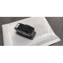 SWITCH SET #6 - Ensemble d'interrupteurs n°6 - BYD - 18137174-00