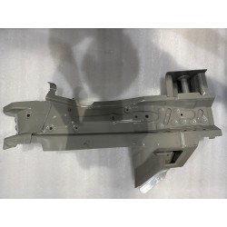 Panneau de couvercle du longeron avant droit - BYD - 18130954-00