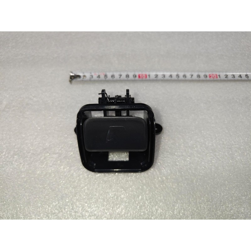 Levier de déverrouillage du dossier gauche 2e rangée (noir A7) - BYD - 18046589-00