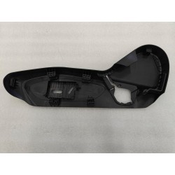 Cache latéral droit de siège passager avant - BYD - 18046569-00