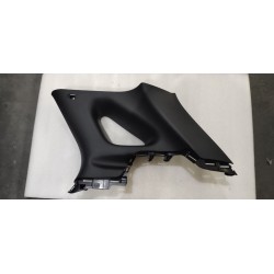 Garniture supérieure de montant C droit-Noir A7 - BYD - 17980963-00