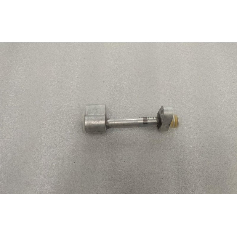 Tuyau d'aspiration de compresseur 2 - BYD - 13408197-00