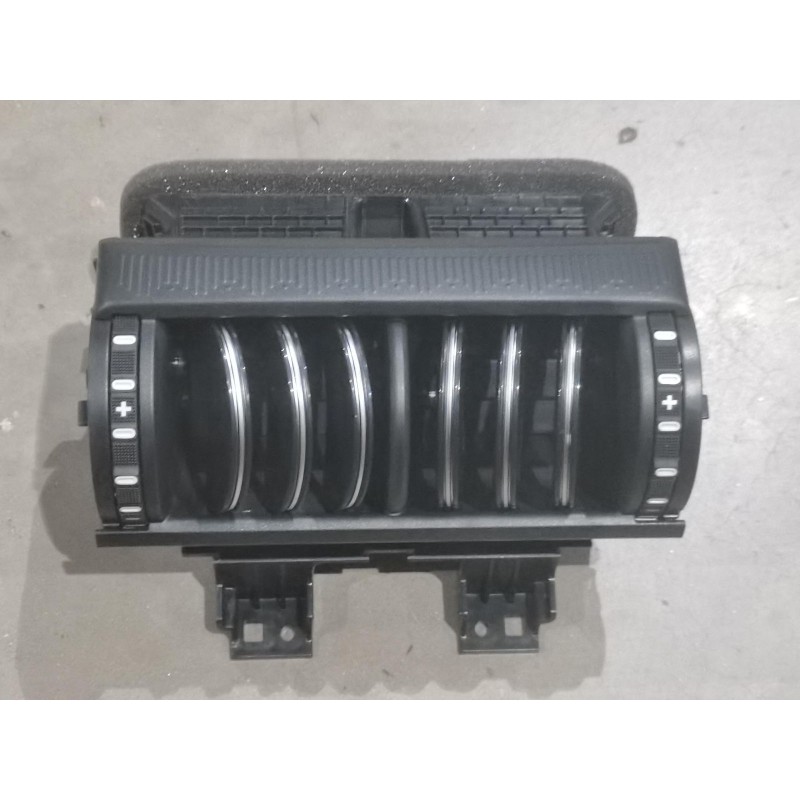 Aérateur central de console centrale-Gris HDE - BYD - 17708771-00