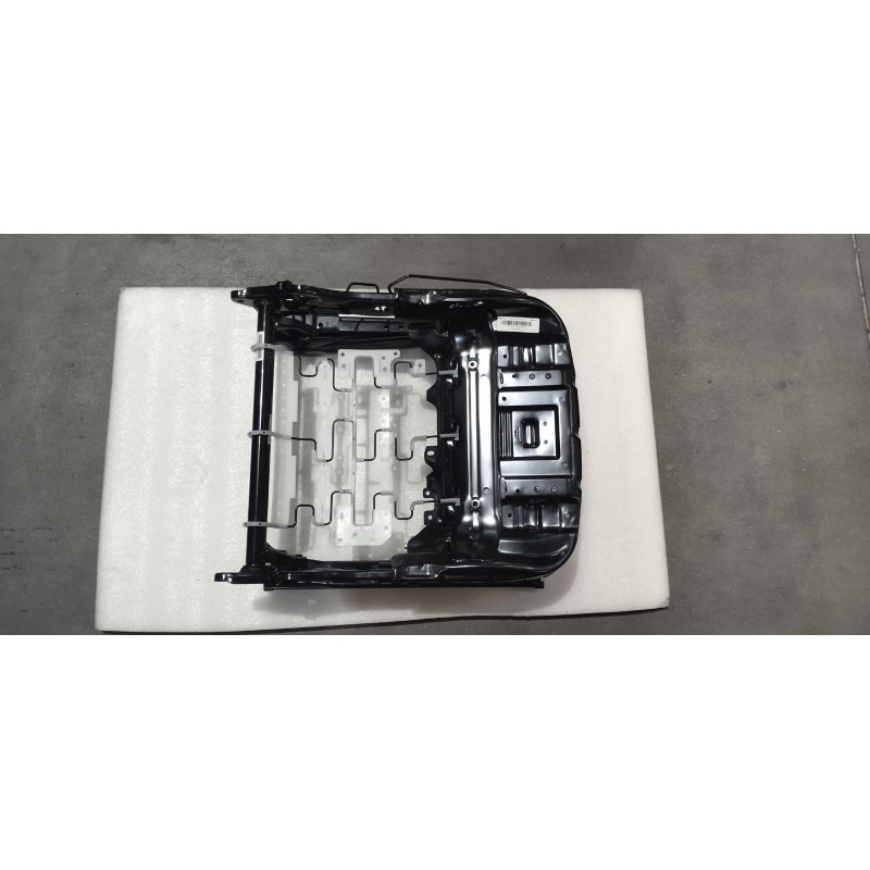 Cadre de coussin de siège du conducteur - BYD - 17704234-00