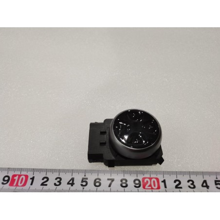 Interrupteur de réglage pour système pneumatique de siège électrique - BYD - 17686502-00