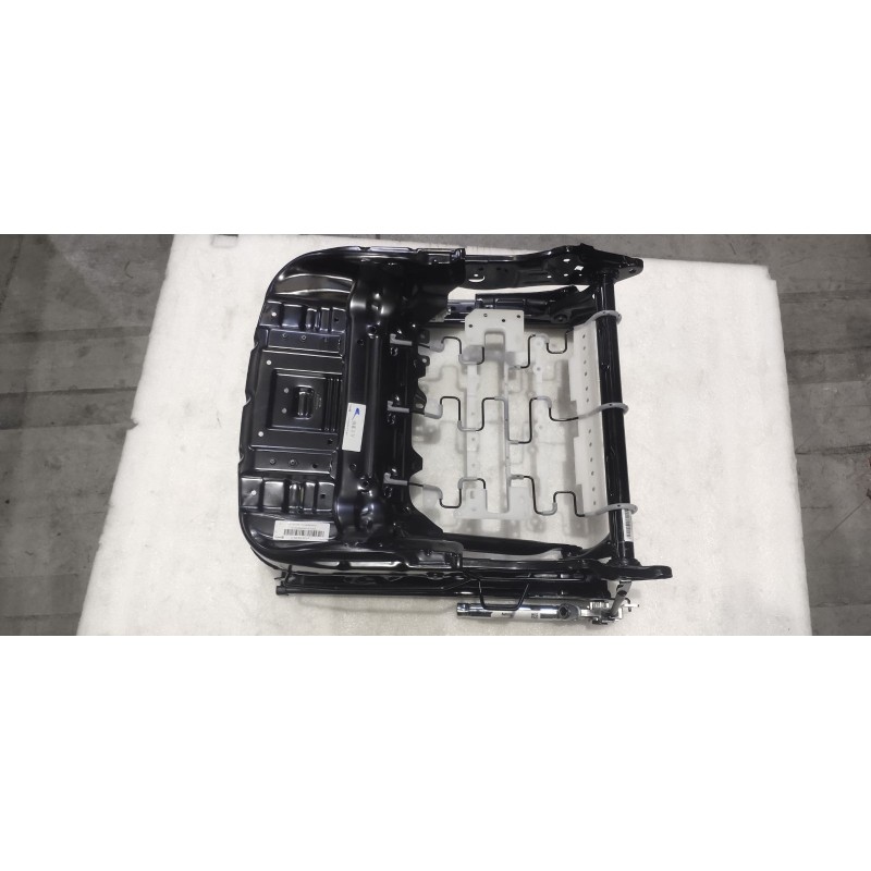 Cadre de coussin de siège conducteur - BYD - 17686496-00
