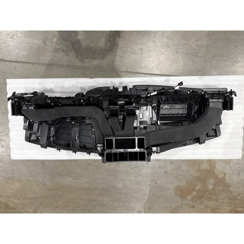 Carrosserie supérieure de tableau de bord-Noir A7 - BYD - 17666299-00