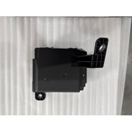 Support inférieur de boîte à fusibles du compartiment avant - BYD - 17639655-00