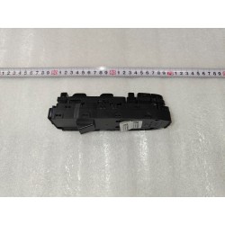 Commande lève-vitre avant gauche - BYD - 17479202-00