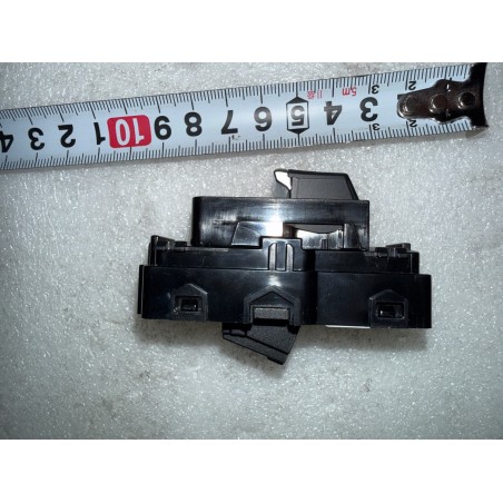 Commande lève-vitre arrière - BYD - 17478634-00