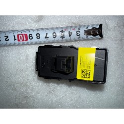 Commande lève-vitre arrière - BYD - 17478634-00