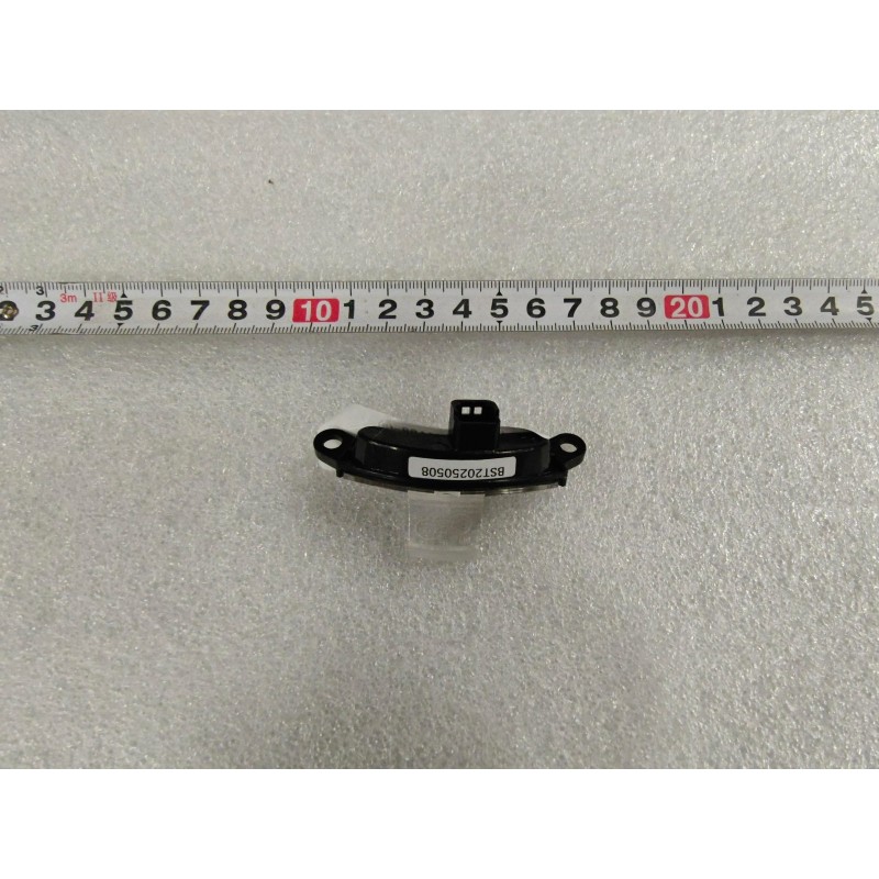 Feu clignotant latéral de rétroviseur gauche - BYD - 17441188-00