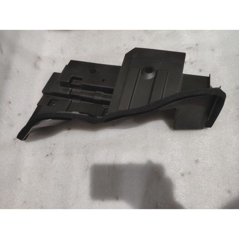 Déflecteur gauche de radiateur - BYD - 17332500-00
