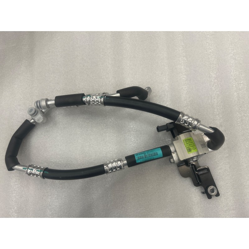 Conduite de refoulement de compresseur de climatisation 3 - BYD - 17227632-00
