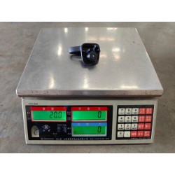Guide gauche - BYD - 17177458-00