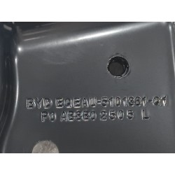 Support de liaison inférieur gauche de plancher arrière - BYD - 17151970-00