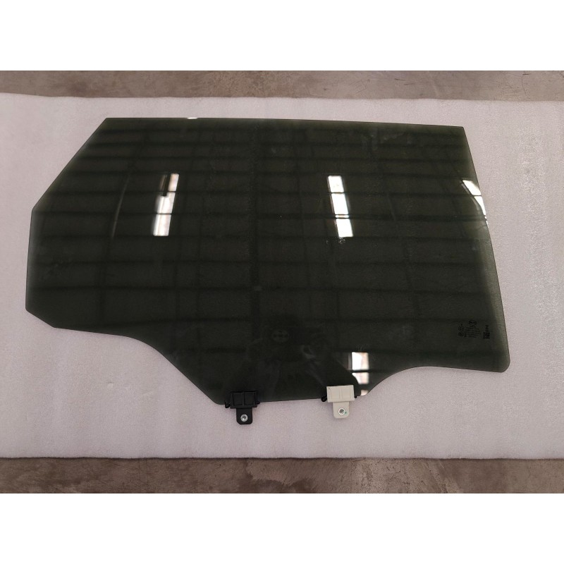 Vitre de porte arrière droite - BYD - 16981386-00