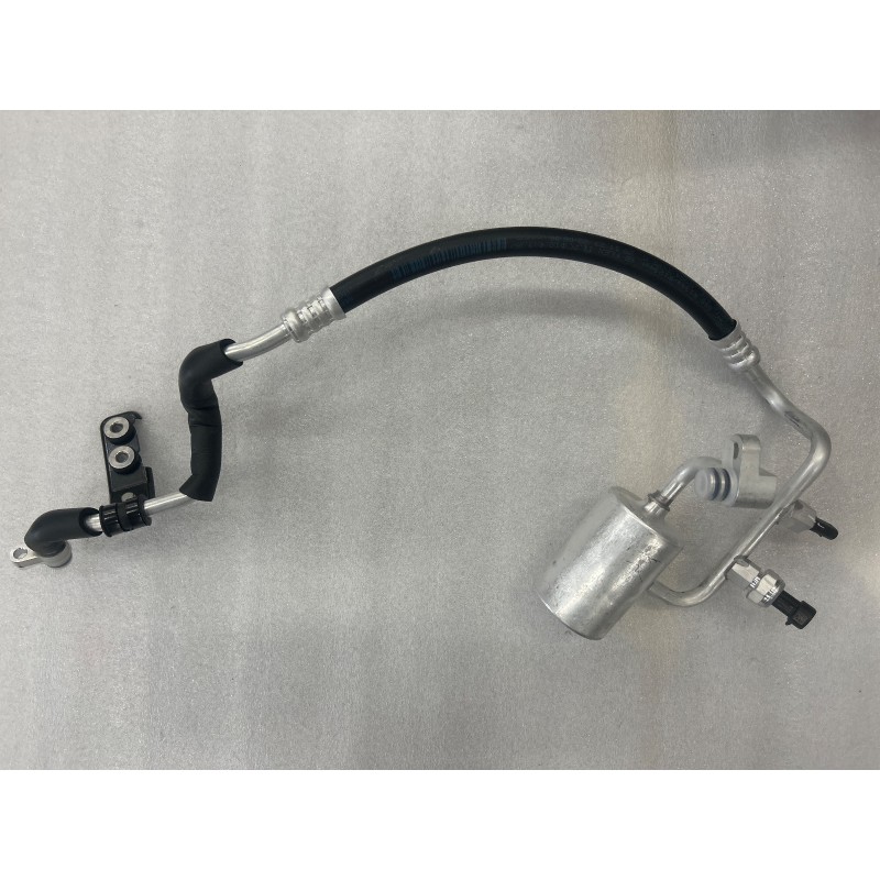 Conduite de refoulement de compresseur 1 - BYD - 16898189-00