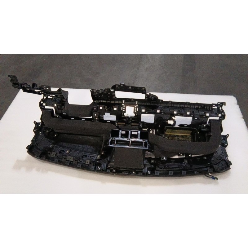 Sous-ensemble carrosserie supérieure de planche de bord-Bleu - BYD - 16833901-00
