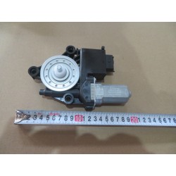 Moteur de porte avant gauche - BYD - 13066681-00