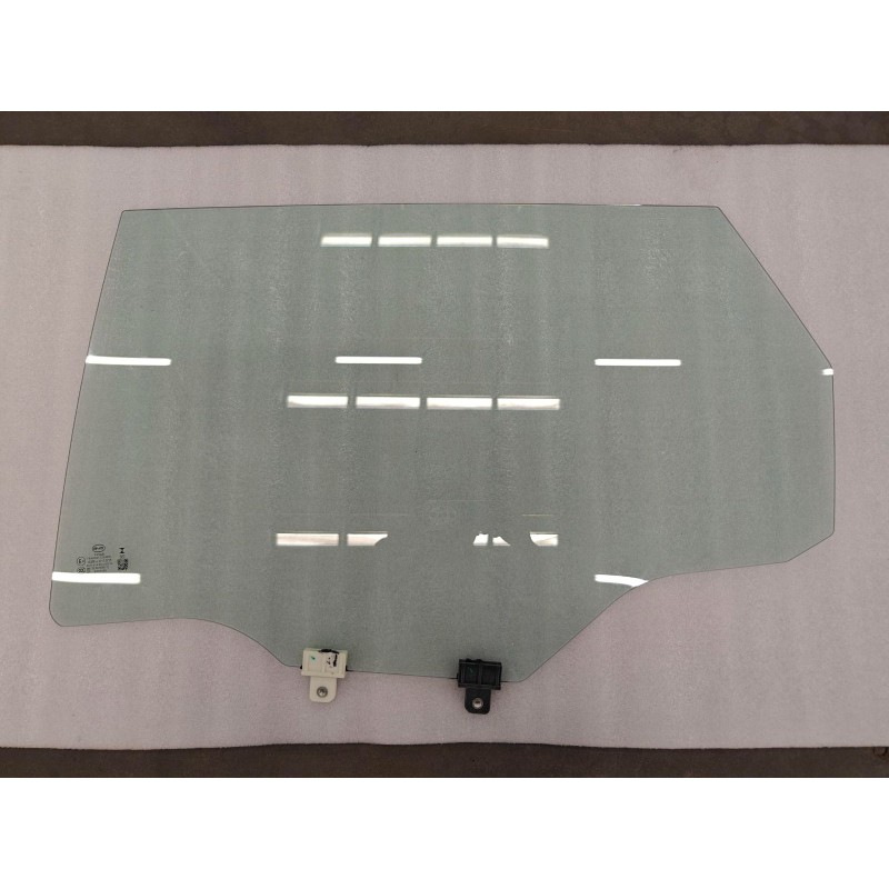 Vitre de porte arrière gauche - BYD - 16767521-00