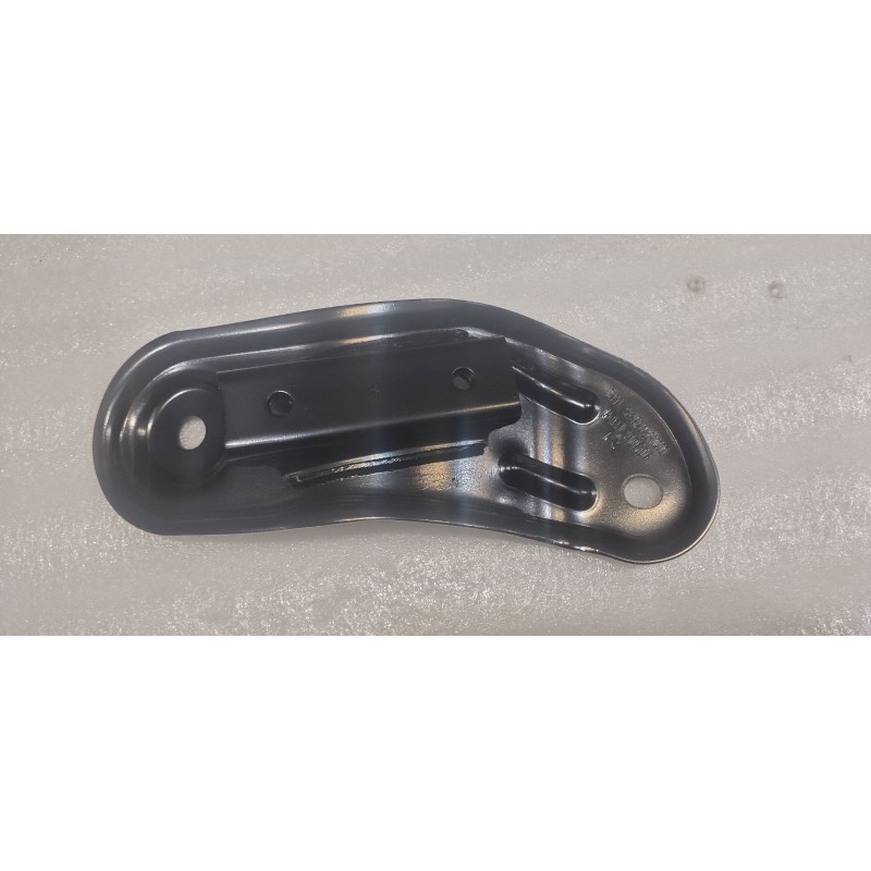 Support de fixation arrière droit de berceau arrière - BYD - 16762931-00