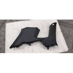 Garniture supérieure de montant C gauche-Noir A7 - BYD - 16762308-00