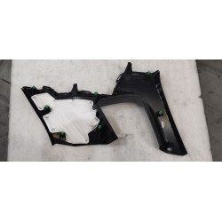 Garniture supérieure de montant C gauche-Noir A7 - BYD - 16762308-00