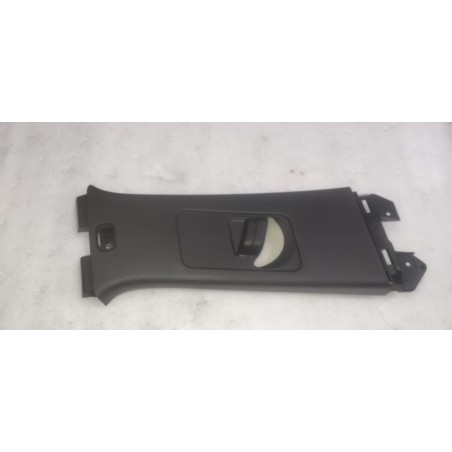 Garniture supérieure de montant B droit-Noir A7 - BYD - 16762305-00