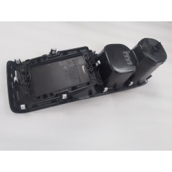 Vide-poches de console d'instrumentation auxiliaire - BYD - 16651568-00