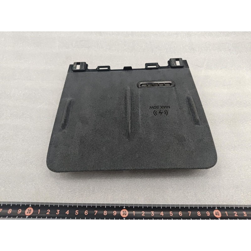 Logement téléphone de console centrale - BYD - 16516352-00