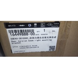 Support de fixation droit de barre de torsion arrière - BYD - 16449888-00