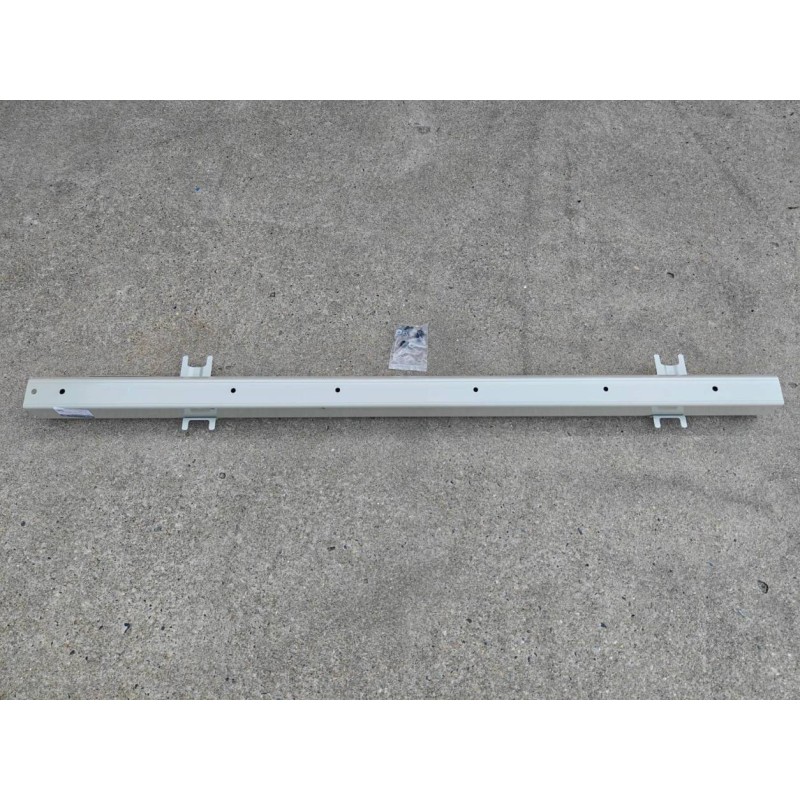Poutre de renforcement du seuil de porte gauche - BYD - 16428530-00