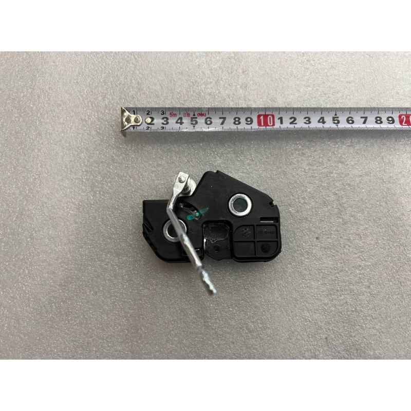 Serrure gauche - BYD - 16375718-00