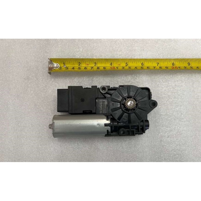 Moteur de toit ouvrant - BYD - 12865773-00
