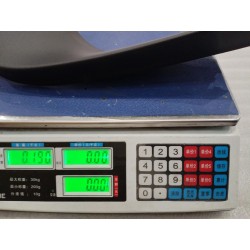 Blindage droit de couvercle de coffre - BYD - 16315065-00
