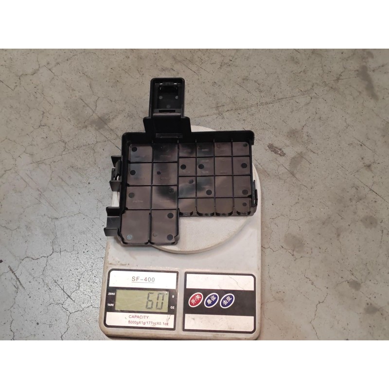 Couvercle supérieur de boîtier de distribution - BYD - 17073541-00