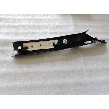 Enjoliveur supérieur de montant A gauche - BYD - 16292776-00