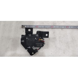 Valve électrique à trois voies de liquide de refroidissement - BYD - 16130143-00
