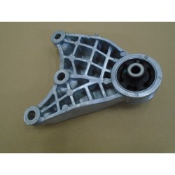 Silentbloc avant de support de moteur arrière - BYD - 12682434-00