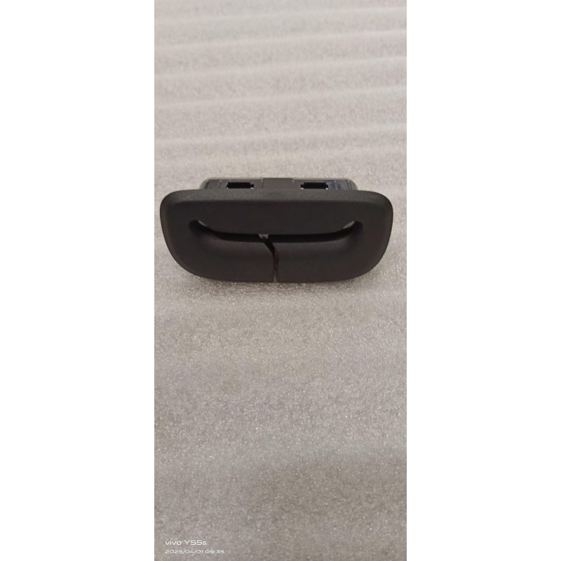 Cache de ceinture de siège arrière central - noir foncé 5 - BYD - 16018179-00