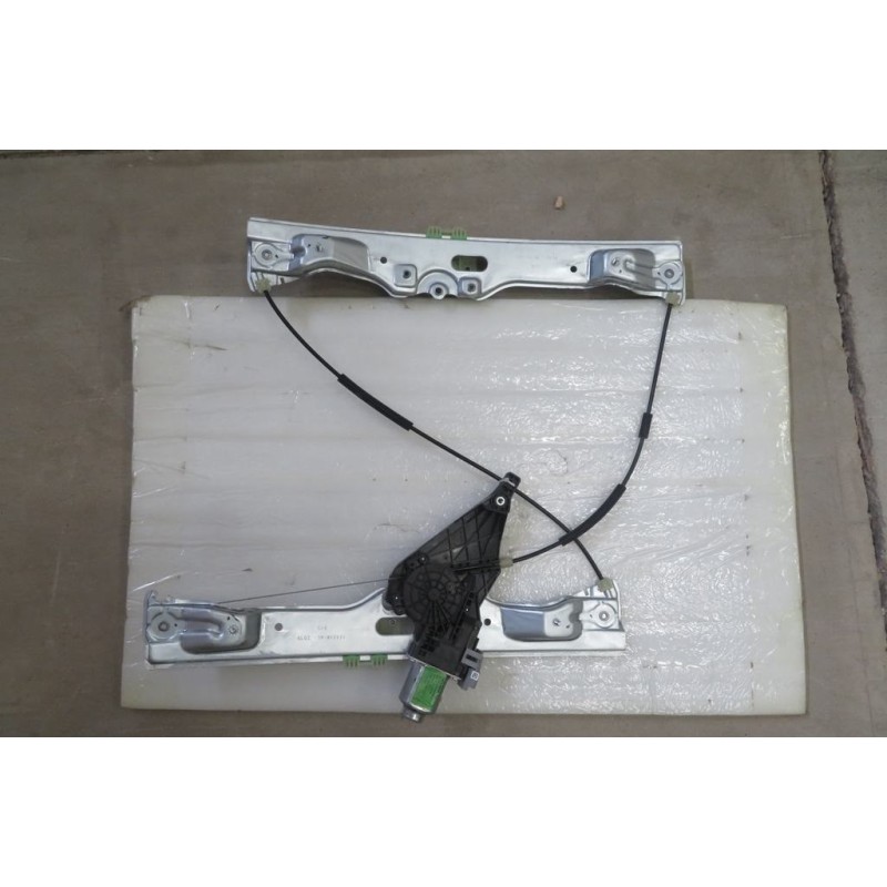 Lève-vitre de porte avant gauche - BYD - 12661399-00