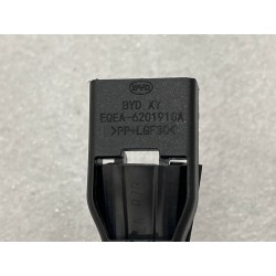 Assemblage du rail de guidage mobile avant gauche de la porte arrière gauche et de la rainure en tweed - BYD - 15878608-00