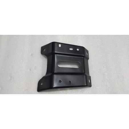 Platine de raccordement avant de traverse supérieure de radiateur - BYD - 15863126-00