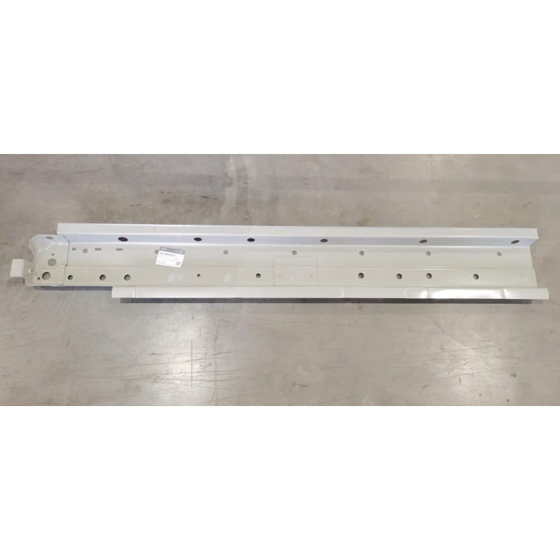 Plaque de renforcement du seuil de porte gauche - BYD - 15843742-00