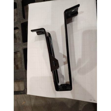 Support droit du garde-boue du sous-châssis arrière - BYD - 15763735-00
