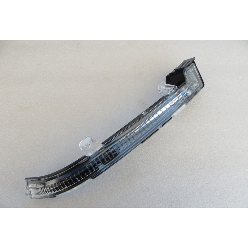 Répétiteur de clignotant de rétroviseur gauche - BYD - 12472817-00