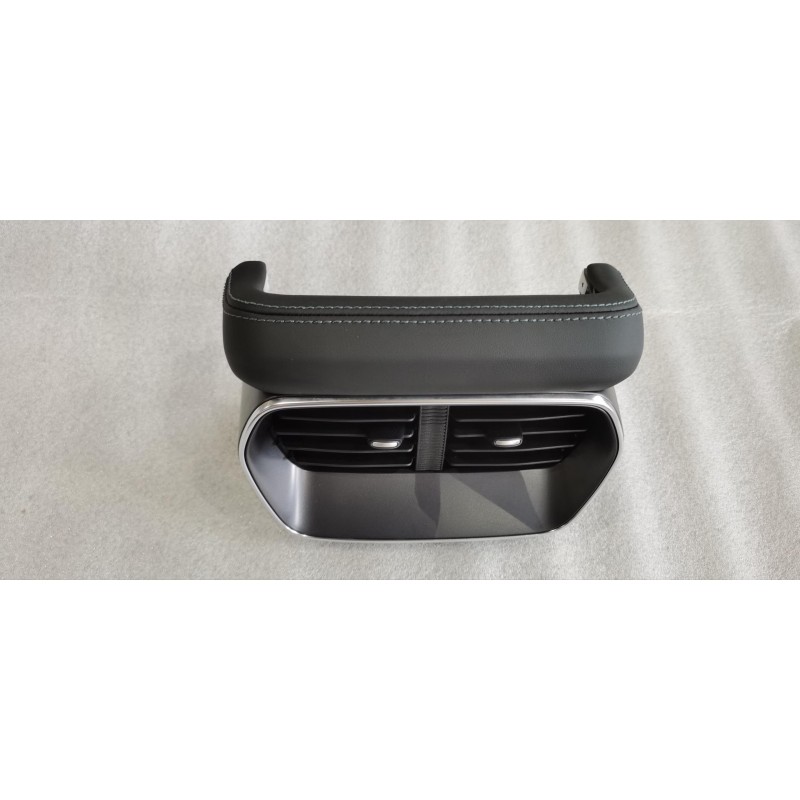 Panneau d'aération arrière de console auxiliaire - noir foncé 5 - BYD - 15644826-00